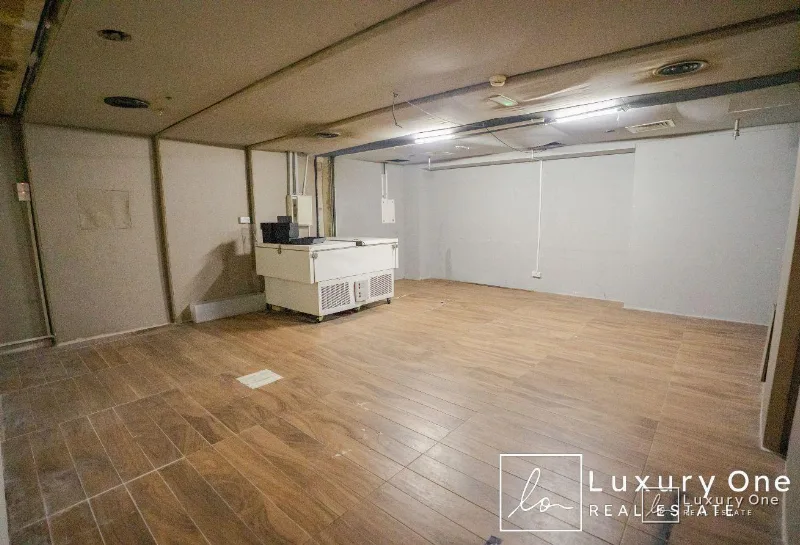 Prime Location | Close to Metro | Sea View photo 13