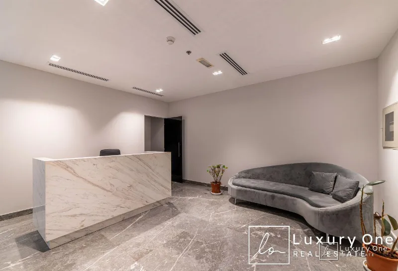 Fully Furnished| Fitted with Cabins| Ready| Bright photo 12