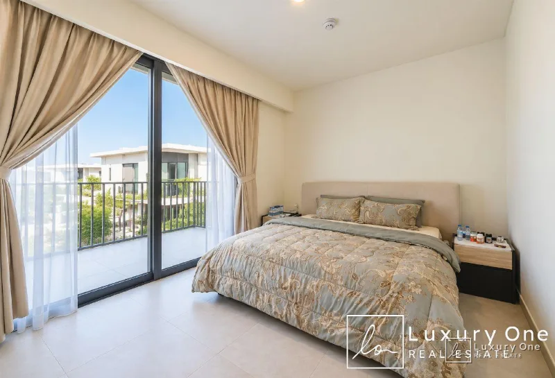 Hot Deal | Furnished | Corner Unit | Ready to Move photo 7