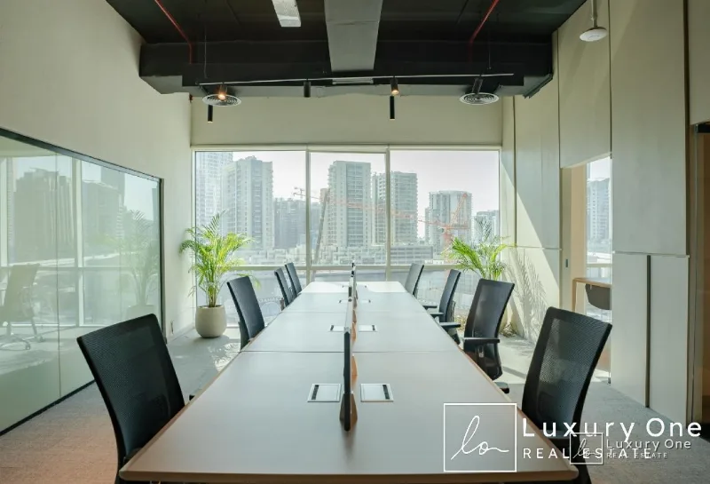 FULLY FURNISHED | CANAL VIEW | AGENT ON SITE photo 3