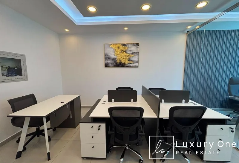 Prime Location | Furnished | Vacant photo 10