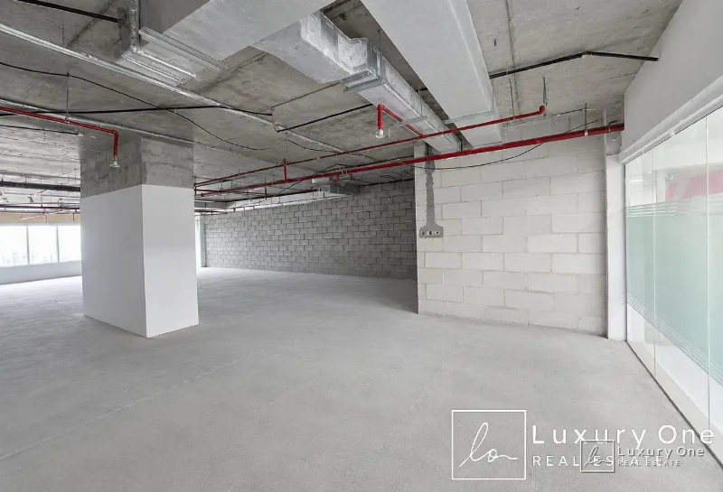 Prime Location | Shell and Core | 11 Parkings photo 6