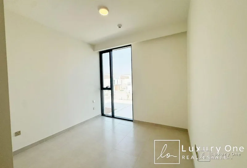 Single Row | Near Amenities | Ready To Move photo 9
