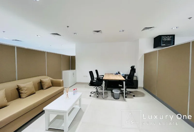 Furnished Office | Vastu | High End | Less Traffic photo 18