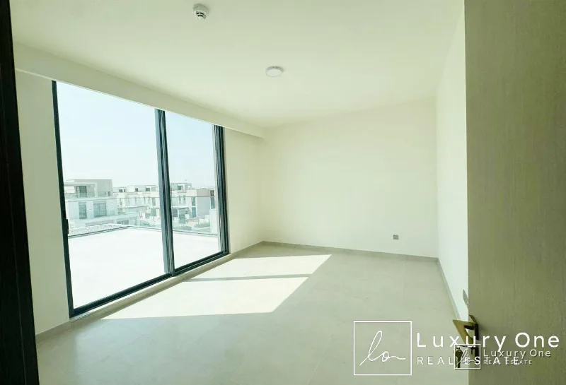 Single Row | Garden View | Corner Unit photo 6