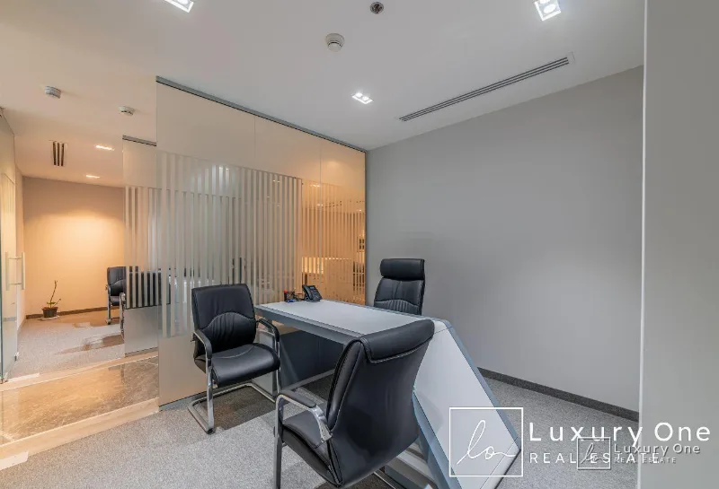 Fully Furnished| Fitted with Cabins| Ready| Bright photo 15