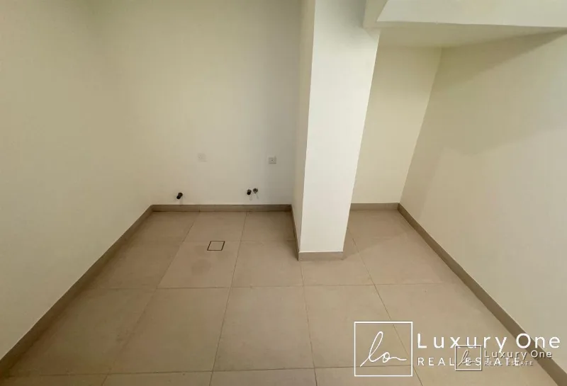 Larger Corner Unit | Vastu Compliant | 4 Br + Maid photo 10