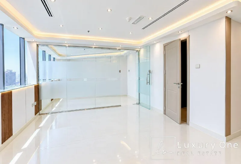 Prime Location | Upgraded | Vacant photo 3