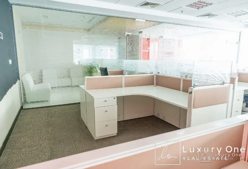 Furnished | Genuine | Agent on Site | Corner photo 16