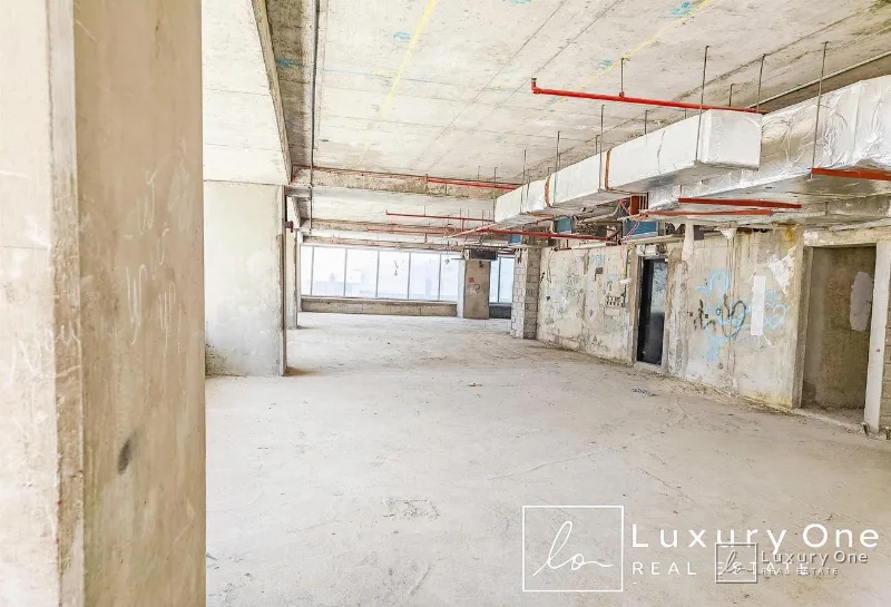 Private Pool | Genuine | Shell and Core | Office photo 3