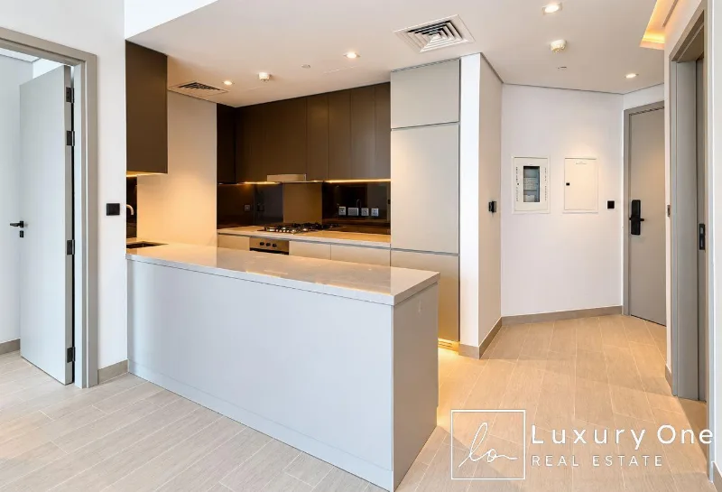 Modern Layout | Fitted Kitchen | Premium Amenities photo 3