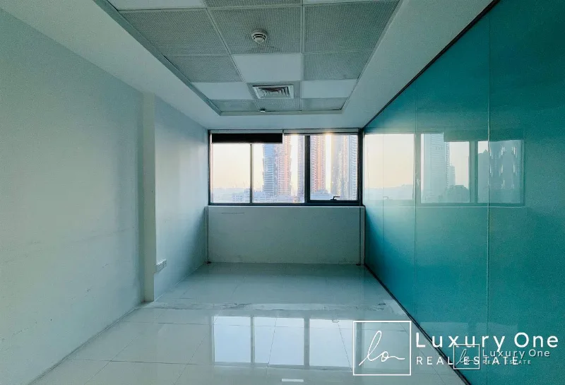 Fitted Office | Less Traffic | Vastu Unit photo 12