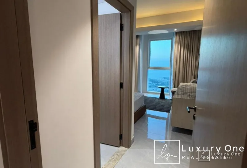 Sea and Skyline View | All Bills Included | Vacant photo 12