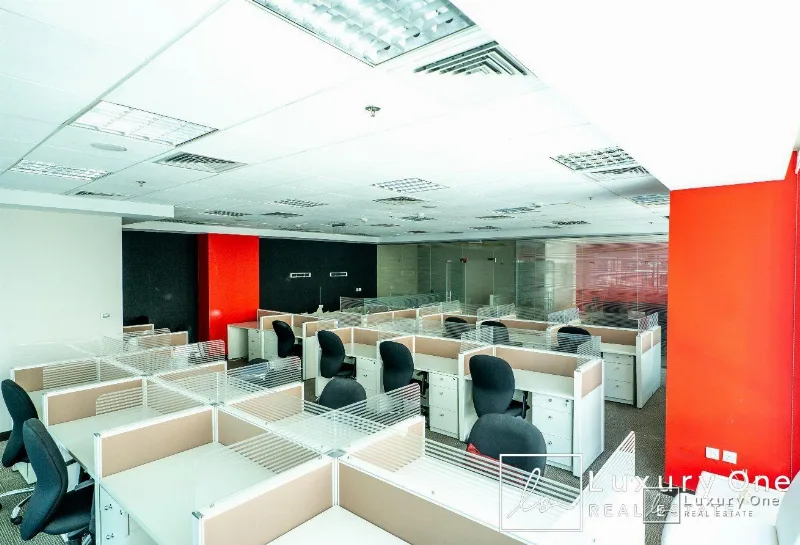 Furnished | Genuine | Agent on Site | Corner photo 3